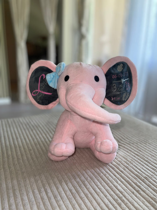 Personalisierter Plüsch-Elefant – Ein unvergessliches Geschenk zur Geburt
